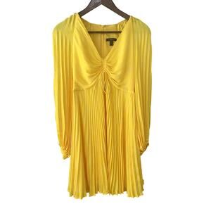 NWOT Banana Republic pleated yellow dress size 8